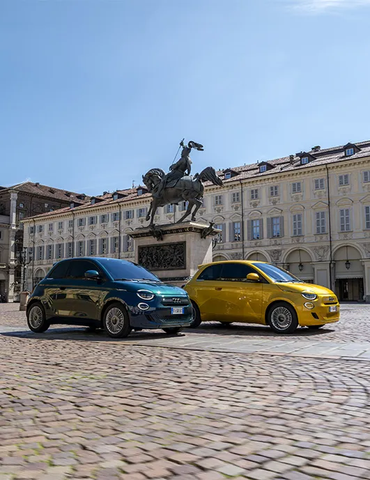 fiat 500 ibrida gialla e blu spazio a torino